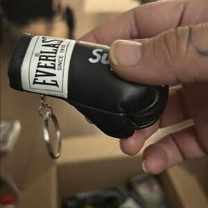 Everlast Black Mini Boxing Glove Key Holder